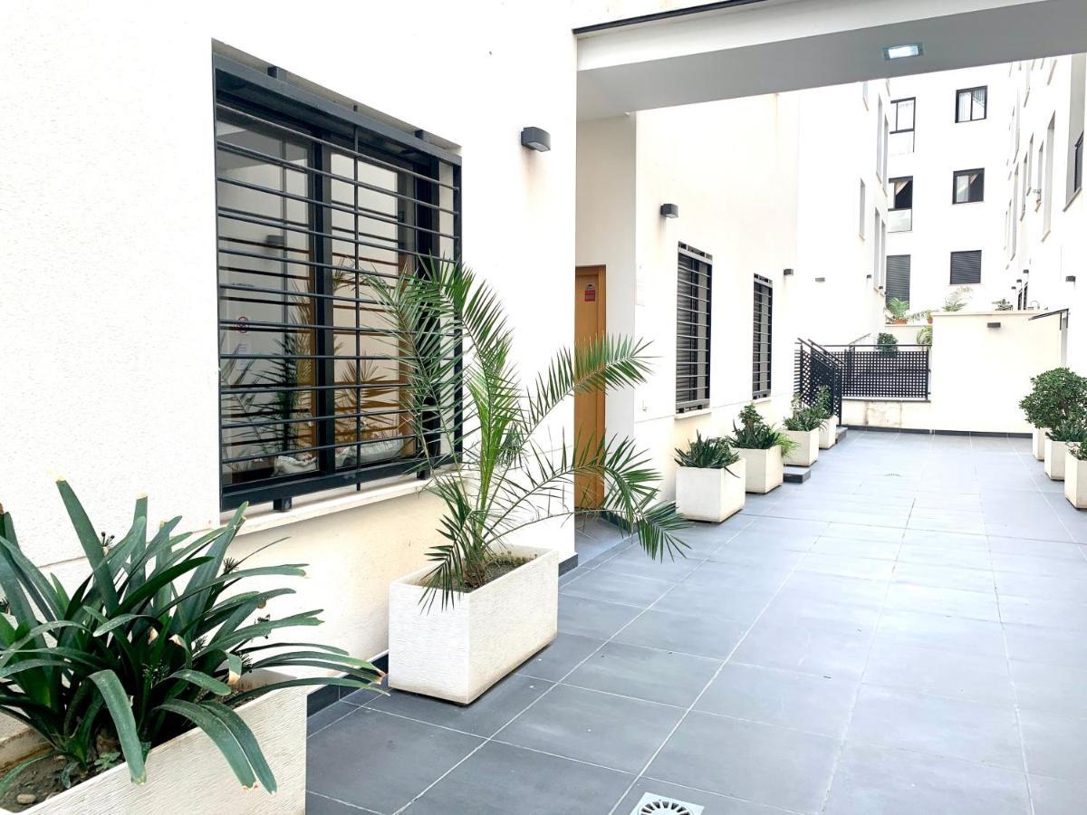 Homely Málaga Refino Oriental Exterior foto